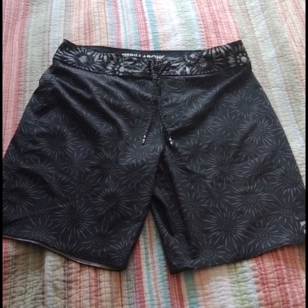 Billabong boardshorts